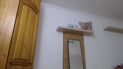 Lisaskybaby online show from March 21, 2026, 7:35 am