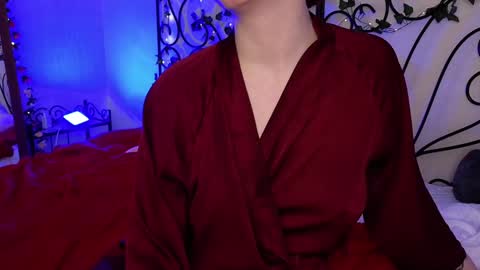 Snapshot of lisavamp chatting on December 6, 2024, 3:41 am LisaVamp online show from December 6, 2024, 3:41 am