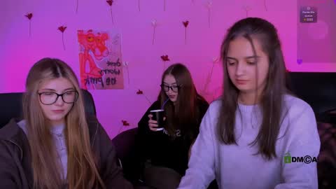 lissa_night online show from April 10, 2026, 6:56 pm