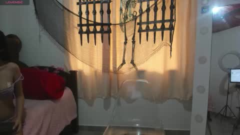 lissa_petitee online show from November 5, 2025, 12:05 pm