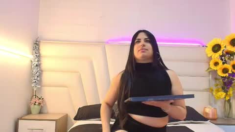 Lissa whitte online show from November 17, 2025, 1:50 pm