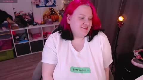 Lissa online show from March 7, 2025, 4:55 pm