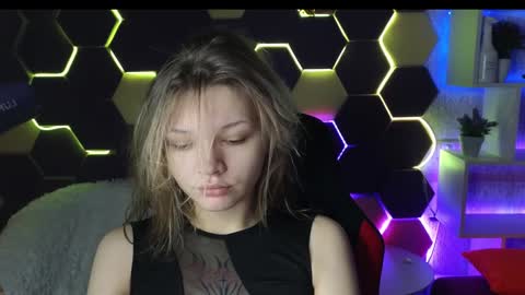 Lena online show from February 3, 2025, 1:09 am