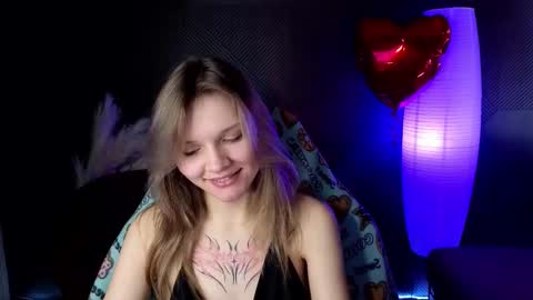 Lena online show from March 5, 2025, 4:45 am