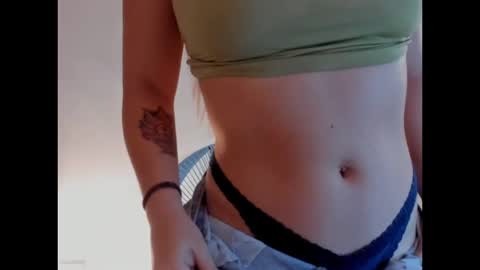 Danni online show from November 24, 2025, 11:48 pm