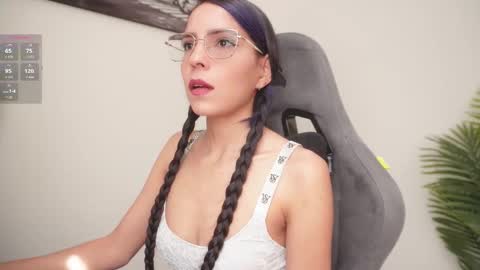 Help me reach 100 likes online show from March 11, 2026, 7:31 pm