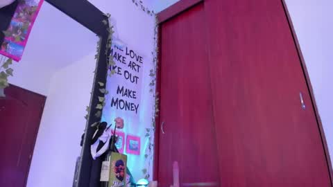 Snapshot of little_kayla_ chatting on May 15, 2026, 8:49 pm kayla Instagram kayla 71082 online show from May 15, 2026, 8:49 pm