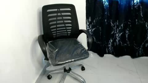 Snapshot of little_tease_banny chatting on March 15, 2026, 8:42 am banny online show from March 15, 2026, 8:42 am