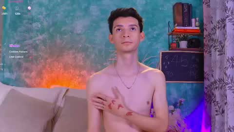 Snapshot of little_twiink chatting on September 11, 2025, 2:11 am Juan Ferrer online show from September 11, 2025, 2:11 am