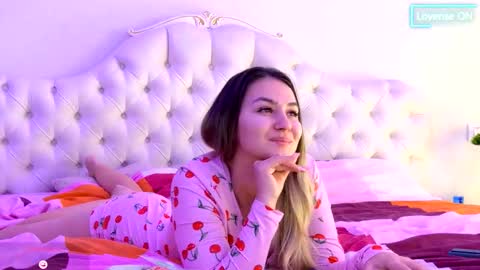 littleblondbunny online show from March 6, 2026, 7:49 am