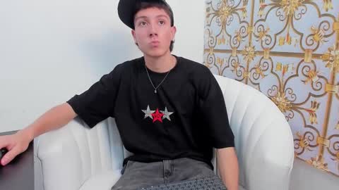 DANNY online show from November 26, 2025, 7:15 pm