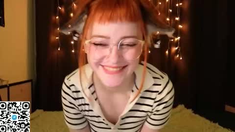 Snapshot of littlefoxyhole chatting on February 1, 2026, 2:21 am Molly online show from February 1, 2026, 2:21 am