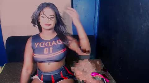 littleindianmilf online show from April 14, 2026, 7:03 am