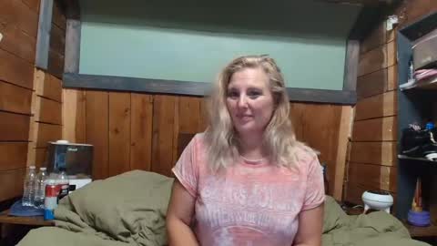 Snapshot of littlelisa1 chatting on July 16, 2026, 3:45 am lisanixs online show from July 16, 2026, 3:45 am