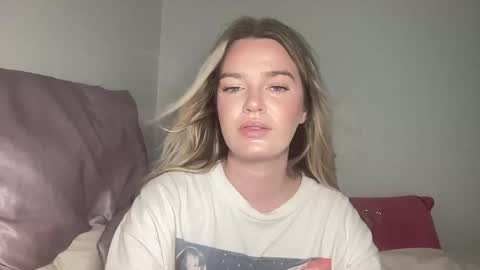 Marciabrady online show from October 22, 2025, 9:36 pm