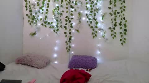 Moon online show from May 24, 2026, 1:54 am