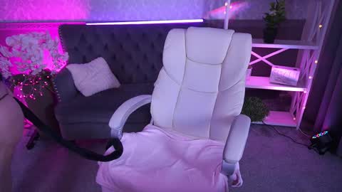 Masha  online show from March 3, 2026, 6:52 am