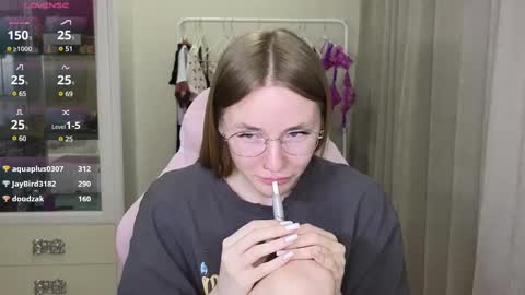 Eliana online show from March 3, 2025, 3:09 pm