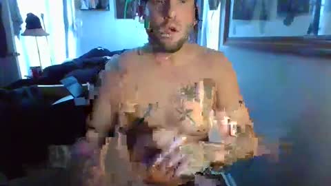 Snapshot of livingpuddle chatting on January 8, 2025, 4:00 pm livingpuddle online show from January 8, 2025, 4:00 pm