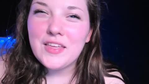 Snapshot of livinsubspace chatting on February 27, 2025, 5:56 am Liv online show from February 27, 2025, 5:56 am