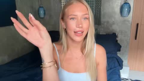 olivia online show from February 3, 2026, 3:15 am