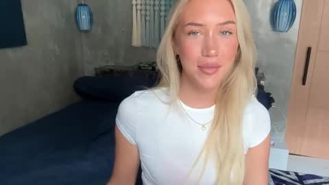 olivia online show from February 26, 2026, 3:27 am