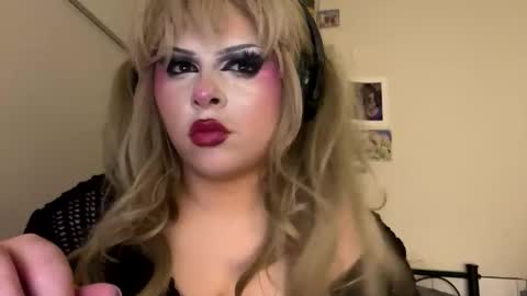 livvybee online show from February 19, 2026, 9:05 am