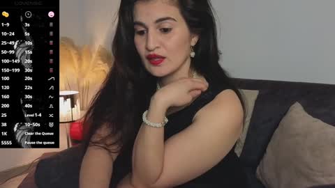 Snapshot of liz_devine chatting on January 13, 2025, 4:08 pm liz online show from January 13, 2025, 4:08 pm