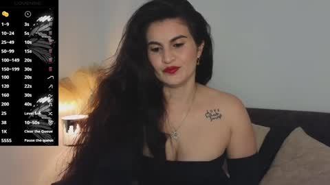 Snapshot of liz_devine chatting on January 27, 2025, 1:41 pm liz online show from January 27, 2025, 1:41 pm