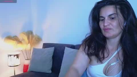 Snapshot of liz_devine chatting on February 18, 2025, 4:05 pm liz online show from February 18, 2025, 4:05 pm