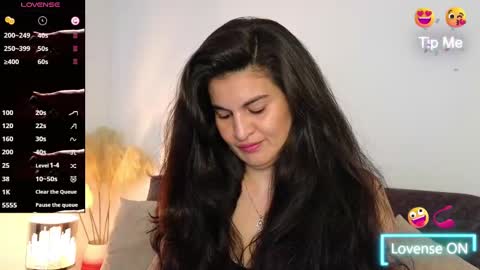 Snapshot of liz_devine chatting on March 2, 2025, 4:10 pm liz online show from March 2, 2025, 4:10 pm