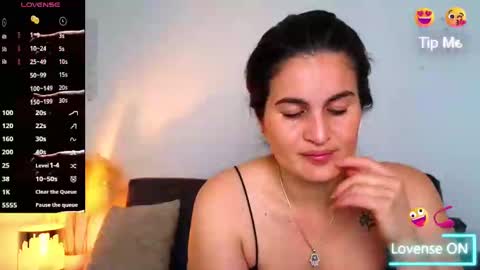 Snapshot of liz_devine chatting on March 7, 2025, 1:18 pm liz online show from March 7, 2025, 1:18 pm