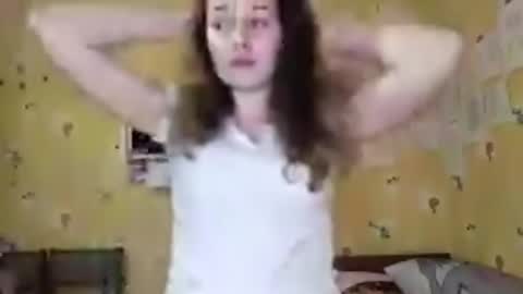 Molly online show from April 27, 2026, 4:16 pm