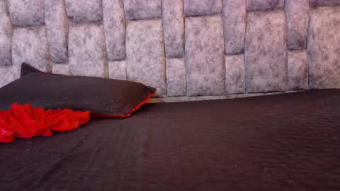  LIZBETH ROSS  online show from January 10, 2026, 10:39 am