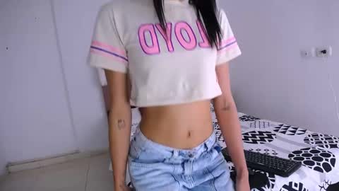 LIZETH online show from February 7, 2025, 1:47 am