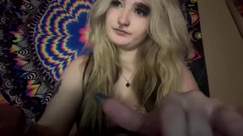 Lizz  online show from March 4, 2025, 10:49 pm