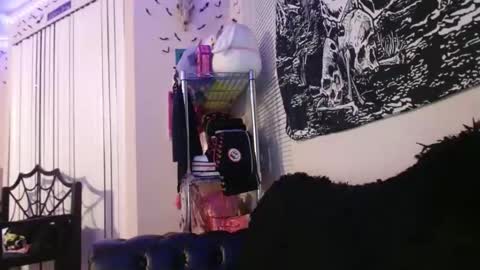 Lizz  online show from September 26, 2025, 2:15 am