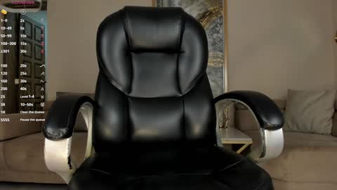 Lizzi  online show from February 4, 2025, 4:37 am