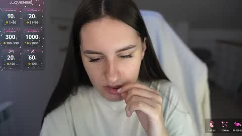 Lizi-Fox online show from November 19, 2025, 8:36 am