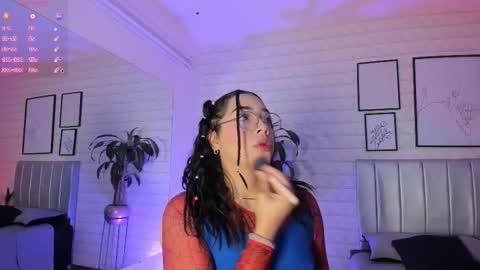 Snapshot of lizzie_evans chatting on March 12, 2026, 12:11 pm Lizzie online show from March 12, 2026, 12:11 pm