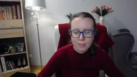 Lizzy online show from March 16, 2026, 5:44 am