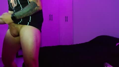 lliamm 2 online show from March 6, 2026, 6:54 am