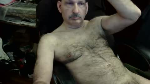 loades182025 online show from January 18, 2026, 5:55 am