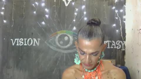 LA LOBA online show from December 10, 2024, 7:11 pm