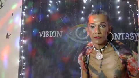 LA LOBA online show from January 7, 2025, 3:57 am