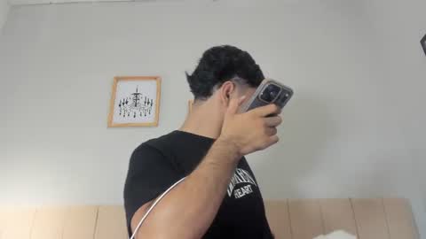 Snapshot of logan_9_ chatting on June 24, 2026, 10:20 pm logan online show from June 24, 2026, 10:20 pm