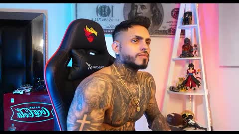 logan_hugh8 online show from February 24, 2025, 7:00 am