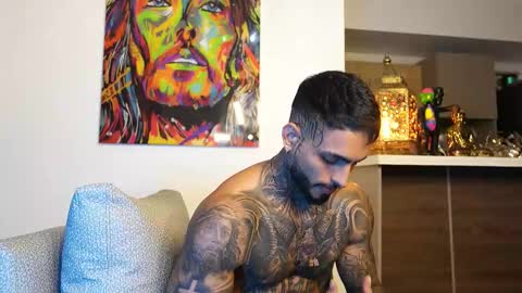 logan_hugh8 online show from September 15, 2025, 6:46 am