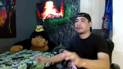 logan_millerxxx online show from January 10, 2025, 1:53 am