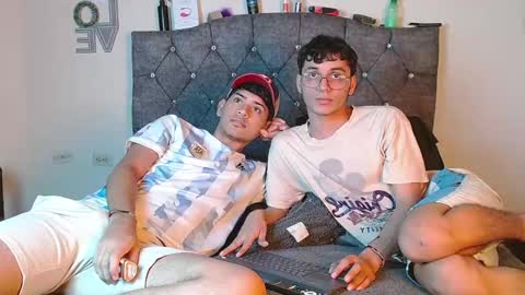 Snapshot of logan_willyams_ chatting on September 19, 2025, 12:23 am logan_willyams_ online show from September 19, 2025, 12:23 am